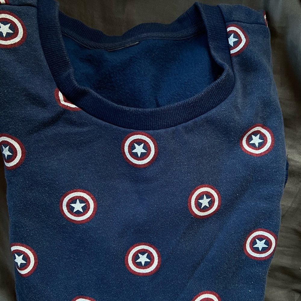 Captain American sweatshirt